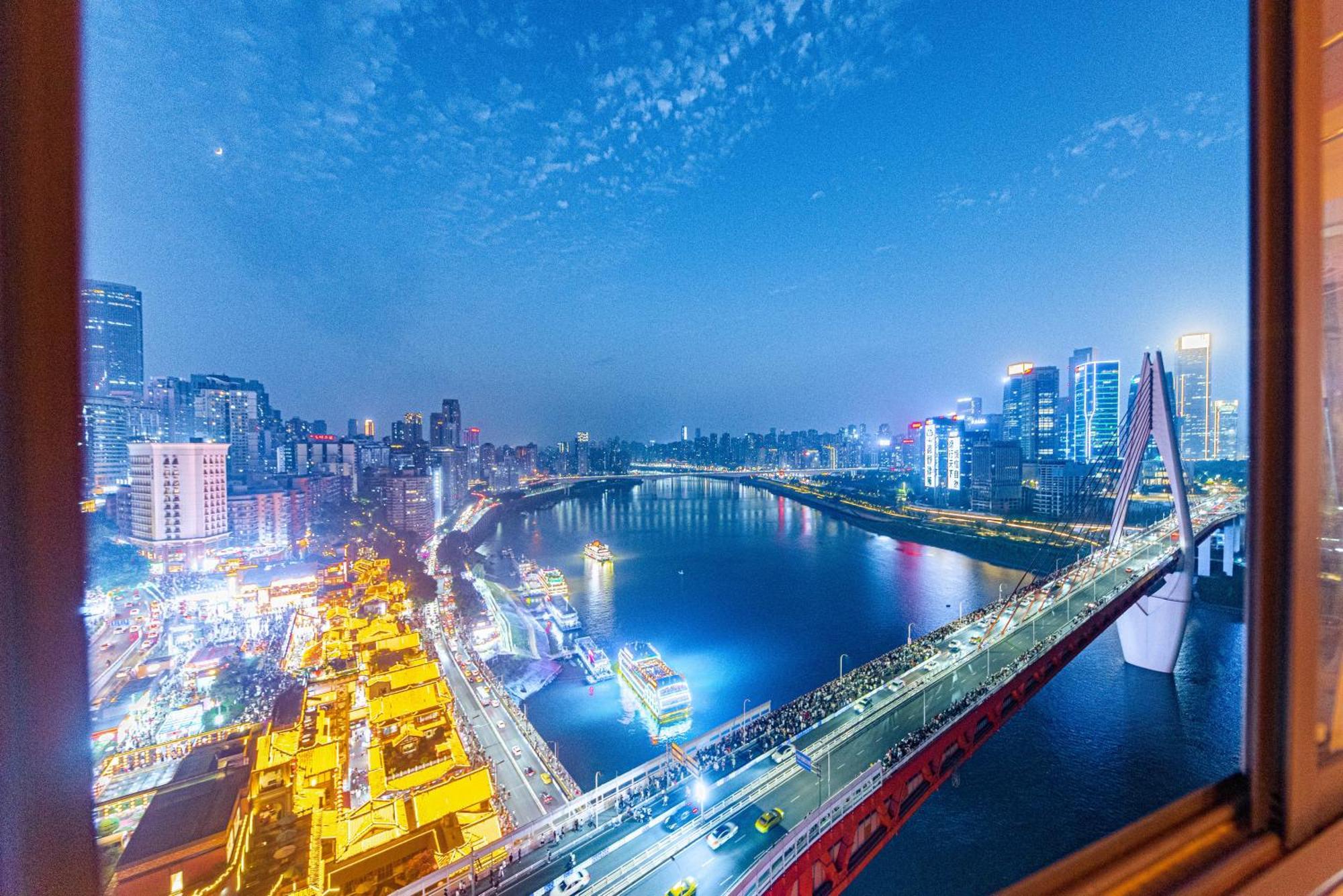 Misty Nest High Altitude River View Hongyadong Branch Chongqing