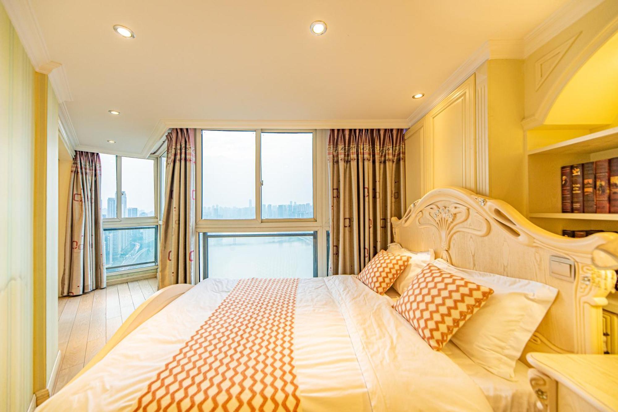 Apartment Misty Nest High Altitude River View Hongyadong Branch Chongqing